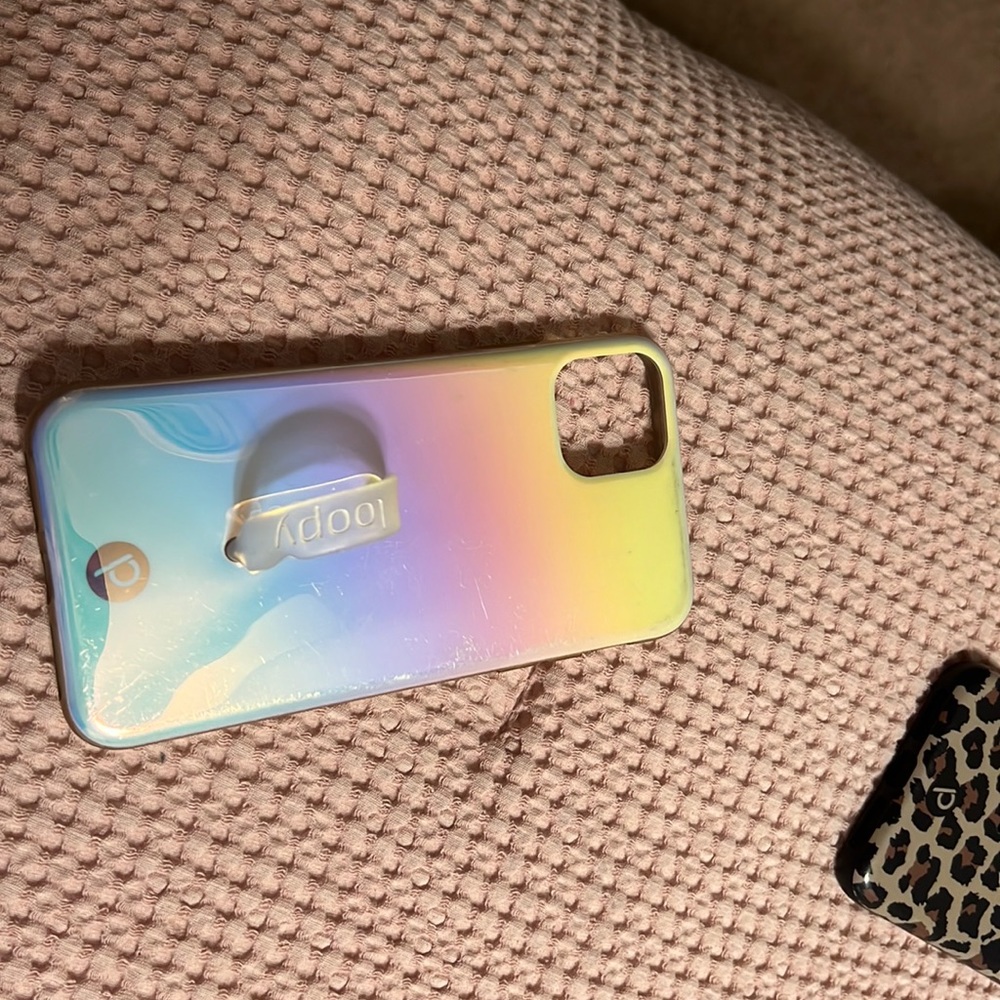 iPhone 11pro max loopy case.
